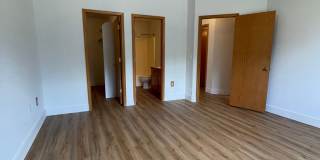Great West-Side Duplex w/ Two-Car Garage Gallery 18