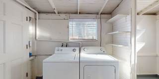Charming Two Bedroom In the Heart of Downtown Kent ! Gallery 19