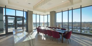 Vantage Collection Gallery 21