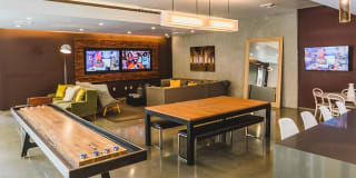 Blossom Plaza Gallery 21