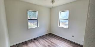 RENT SPECIAL: $750 Off First Full Month's Rent With One Year Lease! ~ Marks 950 RENT SPECIAL: $750 Off First Full Month's Rent With One Year Lease! ~ Marks 950 Gallery 16