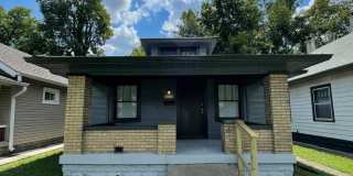 Near Downtown - 2 BR home Gallery 1