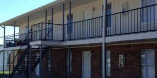 La Place 5th St Gallery 1