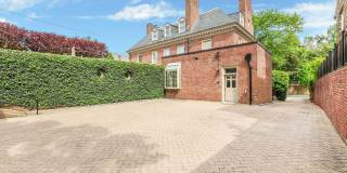 2310 KALORAMA Road NW Gallery 45