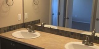 Charming 3 Bedroom Home in SE Bend with Spacious Backyard! Gallery 9