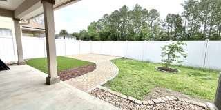 Spacious 4BR Home with Solar Panels, Downstairs Primary & Fenced Yard Gallery 43