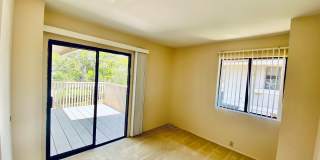 Spacious Condo with A Large Patio and Upstiars Balcony! Parking and Water Included! Gallery 8