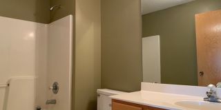 *2Bed*1.5Bath with loft in West Bloomington- Avail Sept 1 Gallery 8
