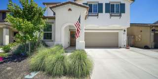 Like-New 5-Bedroom Fairfield Home with Solar & Modern Features Gallery 1