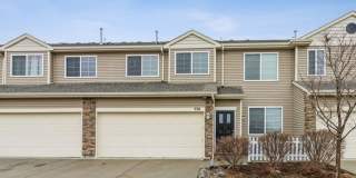 3 Bedroom 2.5 Bath Townhome. Waukee Schools!! Gallery 1