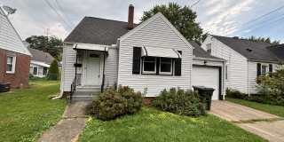 1638 Spring Ave NE Gallery 1