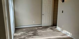 Sunny, newly remodeled 3 bed + office/2.5 bath in Applewood townhomes close to NOBO! Gallery 13