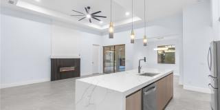 142 SW 33rd Place Gallery 6
