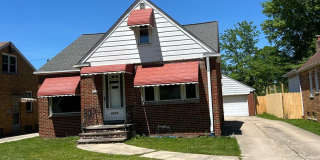 Brick 4 Bedrooms house is South Euclid With 2 Cars Detached Garage for Rent Gallery 43