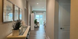 Beautiful 2 Bedroom, 2 bath home near park Gallery 3