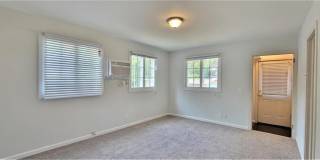 2335 Hemlock Lane N Gallery 32