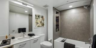 Overland & Ayres Gallery 22