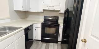 Your cozy modern condo awaits! Gallery 5