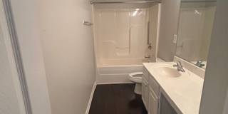 SPACIOUS 4 BED/ 3 BATH HOUSE! SPACIOUS 4 BED/ 3 BATH HOUSE! Gallery 26