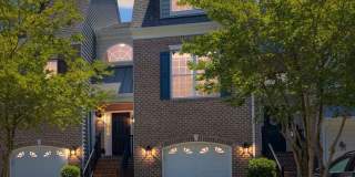 Stunning 3BR/3.5BA Townhome | 2,300+ Sq Ft | Virginia Beach with Lake Views! Stunning 3BR/3.5BA Townhome | 2,300+ Sq Ft | Virginia Beach with Lake Views! Gallery 3