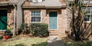 Cozy 2 Bedroom 2 Bathroom available NOW Gallery 1