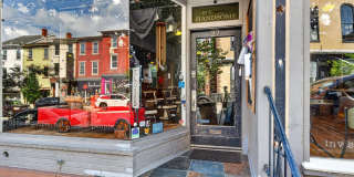 27 S MAIN Street Gallery 4
