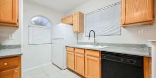 Gated Community townhome, with private garage Gallery 15