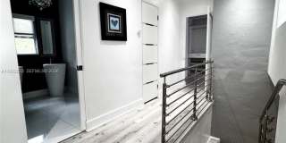3470 Sheridan Ave Gallery 21