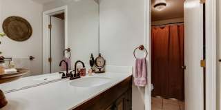 Beautiful Townhome in Knolls West, Centennial Gallery 7