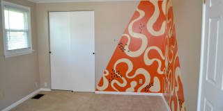 1402 Kenwood Avenue Gallery 29