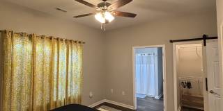 1102 Morehead Avenue Southeast 1102 Morehead Avenue Southeast Gallery 14