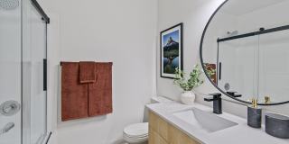 Novi at Queen Anne Gallery 21