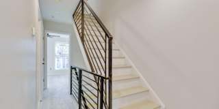 614 HOFFMAN Street Gallery 17