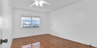 2043 Cornwall C unit: 2043 Gallery 12