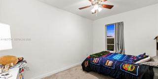 525 NE 6th Pl Gallery 20