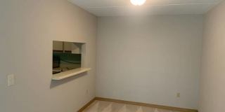 10411 Cedar Lake Road South 10411 Cedar Lake Road South Gallery 17