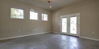 UT PRE LEASE: 2009 Remodeled 6 Bed / 3 Bath, Wood & Stained Concrete Floors, Custom High End Kitchen and Bathrooms, Just North of UT Gallery 15