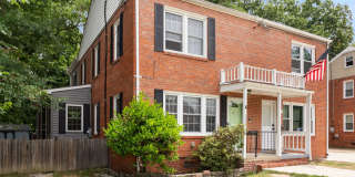 Spacious 4BR Home Backing to Parkland in Prime Arlington Location Gallery 1