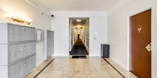 947 Bush Gallery 15