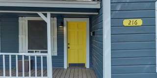 216 E Division - Pilot Point Gallery 3