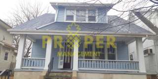 Beautiful 2 bedroom 1 bathroom house with 2 car garage Gallery 1