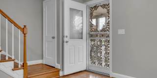 5520 SAGRA Road Gallery 5