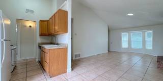 Northeast El Paso 2 bed Refrig A/C Duplex Gallery 9