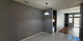 Beautiful Luxury Single Story Town Home Available Near Coors Blvd NW & Dellyne Ave NW! Gallery 6