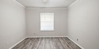 6106 VANCE JACKSON RD Gallery 18