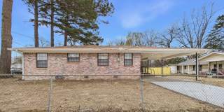 365 Ash St Gallery 1