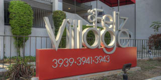 Los Feliz Village Gallery 1