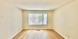 AVAILABLE NOW: BIG College Area Townhome 4bd/2.5ba HUGE garage, AC, pool, W/D Gallery 37