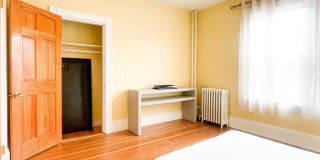 381 Centre St 2 Gallery 14