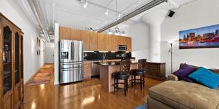 565 W Quincy Street Gallery 3
